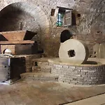 Mulino Della Ricavata * Урбания